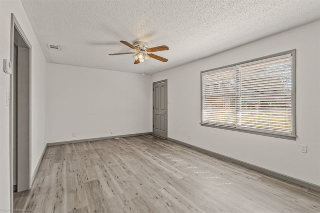 1401 N Rockwall Avenue, Terrell, TX 75160