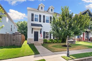 1740 S 39th Place, Rogers, AR 72758