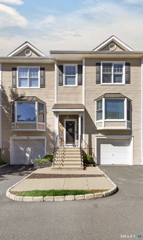 15 Scuppo Road 302, Danbury, CT 06811