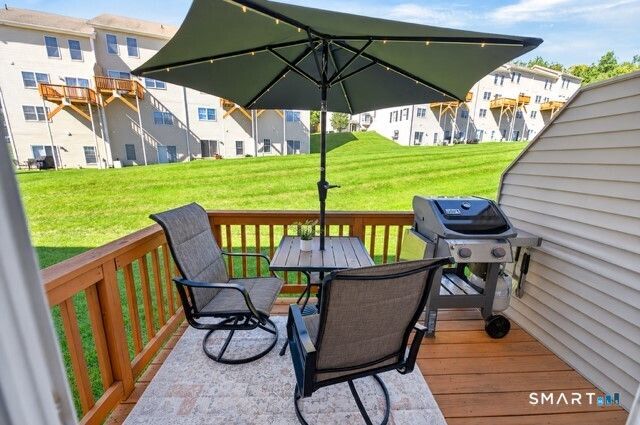 15 Scuppo Road 302, Danbury, CT 06811