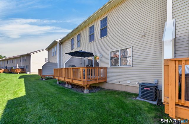15 Scuppo Road 302, Danbury, CT 06811