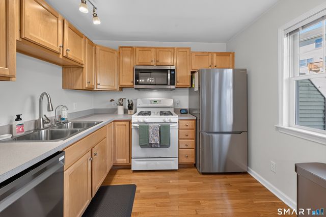 15 Scuppo Road 302, Danbury, CT 06811