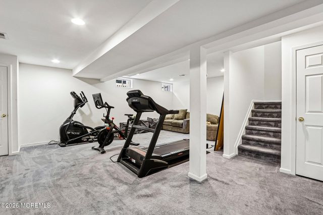 77 Deepwater Circle, Manalapan, NJ 07726