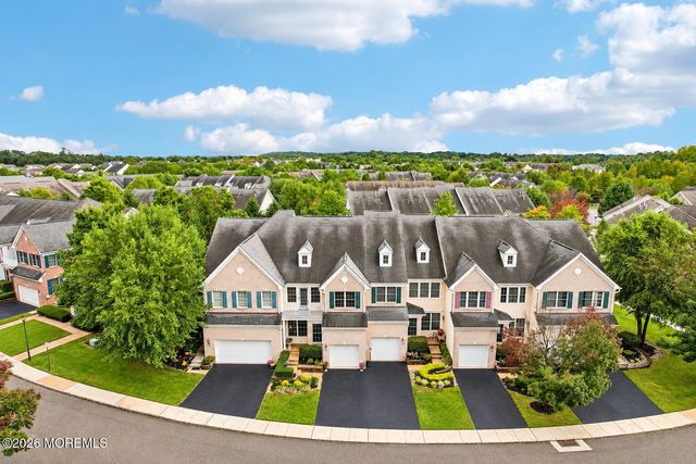 77 Deepwater Circle, Manalapan, NJ 07726