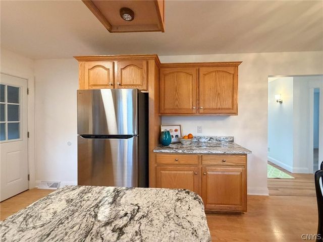 8 Burmont Court, Utica, NY 13502