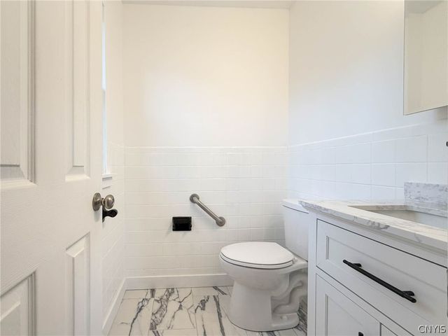 8 Burmont Court, Utica, NY 13502