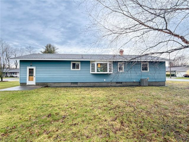 8 Burmont Court, Utica, NY 13502