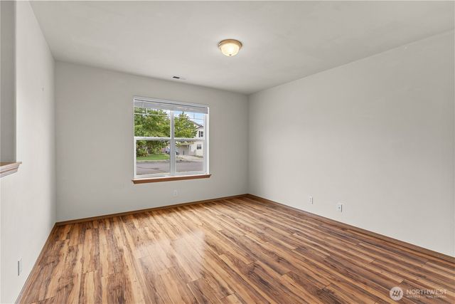 109 Weaver Street NE, Orting, WA 98360