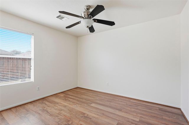 2318 Village Leaf Dr, Spring, TX 77386