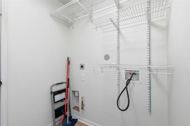 2318 Village Leaf Dr, Spring, TX 77386