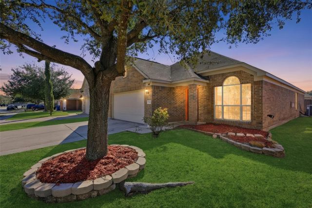 2318 Village Leaf Dr, Spring, TX 77386