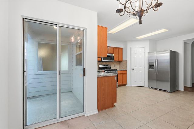 2318 Village Leaf Dr, Spring, TX 77386