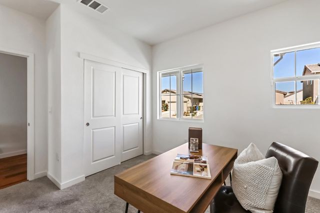 8840 Stratham Way, Elk Grove, CA 95758