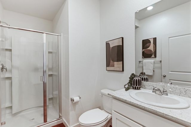 8840 Stratham Way, Elk Grove, CA 95758