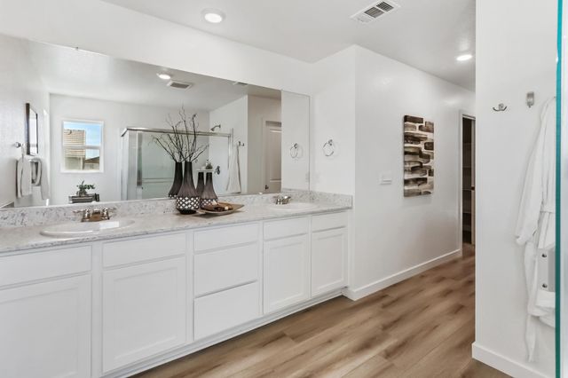 8840 Stratham Way, Elk Grove, CA 95758