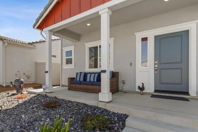 8840 Stratham Way, Elk Grove, CA 95758