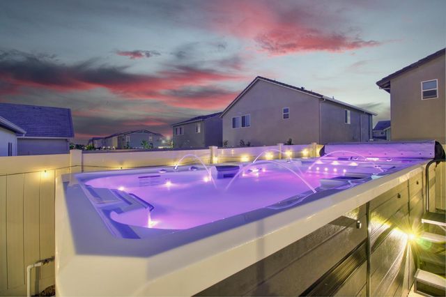 8840 Stratham Way, Elk Grove, CA 95758