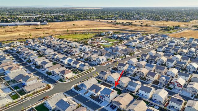 8840 Stratham Way, Elk Grove, CA 95758