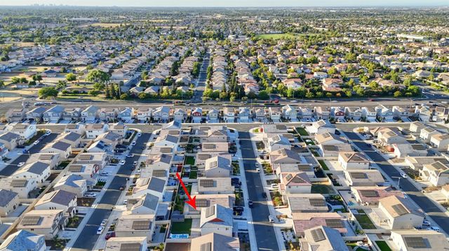 8840 Stratham Way, Elk Grove, CA 95758