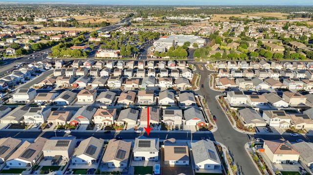 8840 Stratham Way, Elk Grove, CA 95758