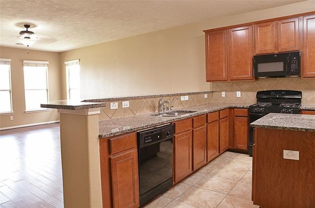 12903 Flat Creek Drive, Pearland, TX 77584