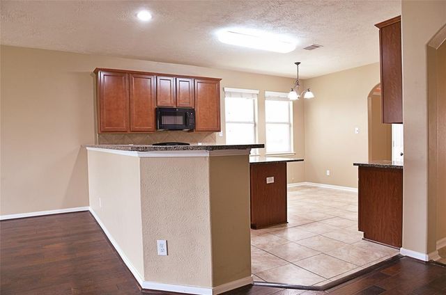 12903 Flat Creek Drive, Pearland, TX 77584