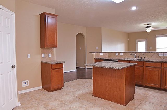 12903 Flat Creek Drive, Pearland, TX 77584