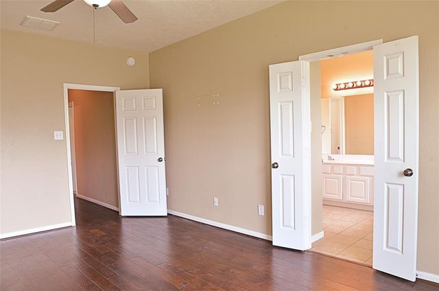 12903 Flat Creek Drive, Pearland, TX 77584