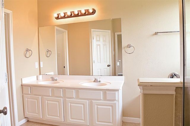 12903 Flat Creek Drive, Pearland, TX 77584