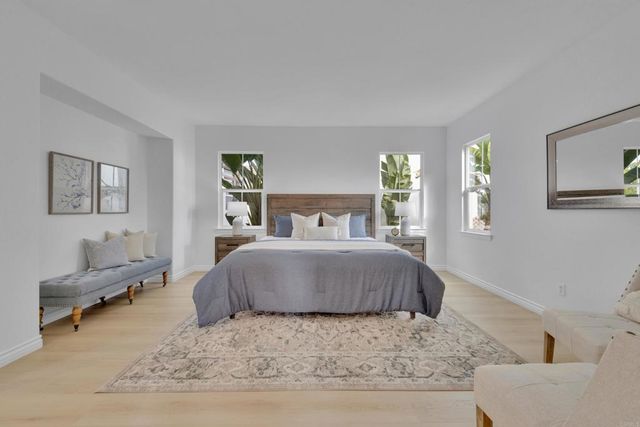 6215 Dartington Way, Carlsbad, CA 92009