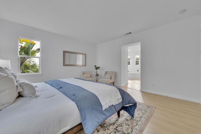 6215 Dartington Way, Carlsbad, CA 92009