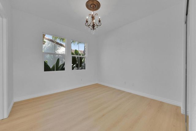 6215 Dartington Way, Carlsbad, CA 92009