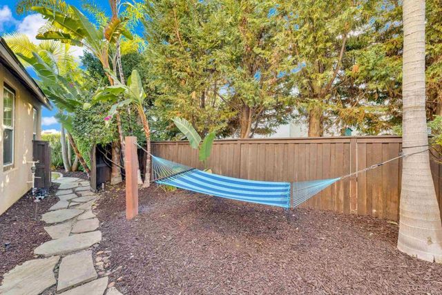 6215 Dartington Way, Carlsbad, CA 92009