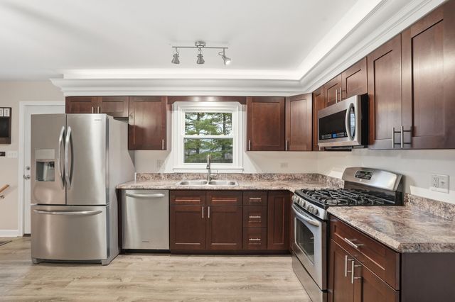 2431 Hickory Drive, Dyer, IN 46311