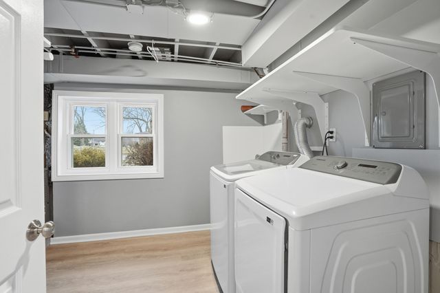 2431 Hickory Drive, Dyer, IN 46311