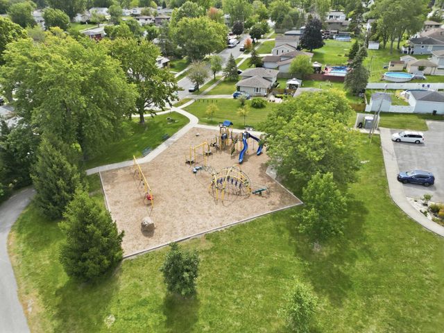 2431 Hickory Drive, Dyer, IN 46311