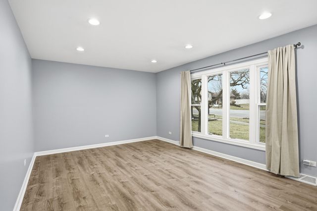 2431 Hickory Drive, Dyer, IN 46311