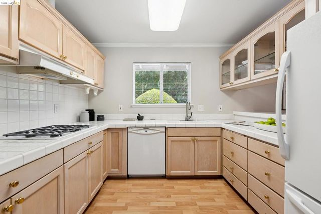 2530 Patra Drive, El Sobrante, CA 94803
