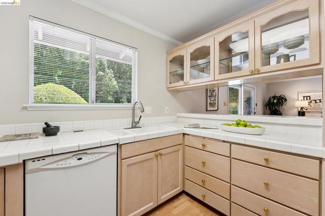 2530 Patra Drive, El Sobrante, CA 94803