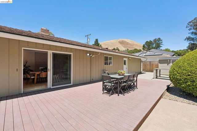 2530 Patra Drive, El Sobrante, CA 94803