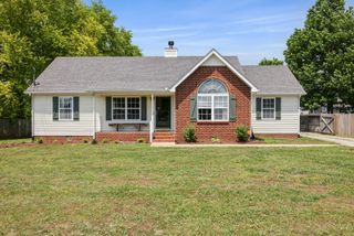 136 Fall Creek Dr, Murfreesboro, TN 37129