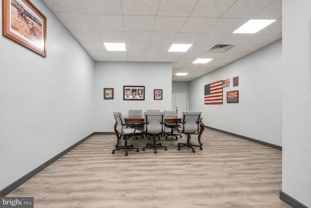 208 N BROADWAY, Gloucester City, NJ 08030