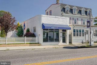 208 N BROADWAY, Gloucester City, NJ 08030