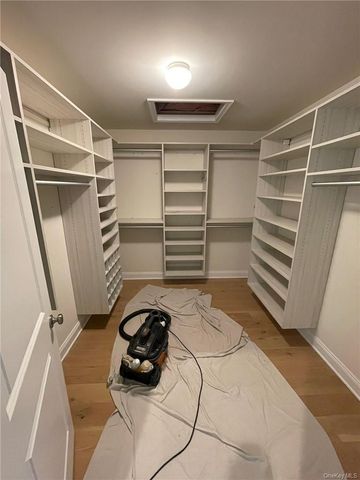 20 Deforest Drive, Cortlandt Manor, NY 10567