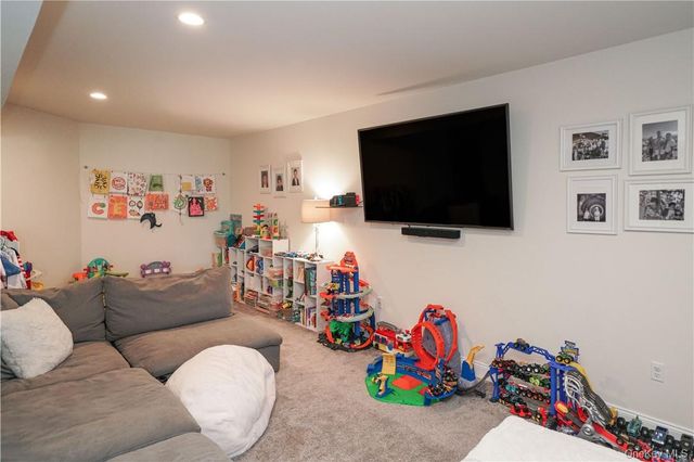 20 Deforest Drive, Cortlandt Manor, NY 10567