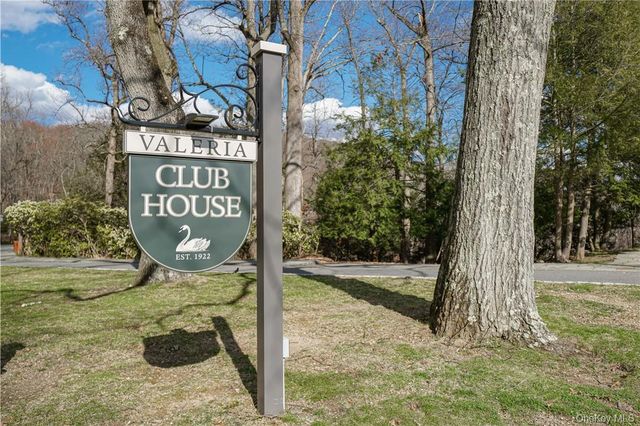 20 Deforest Drive, Cortlandt Manor, NY 10567