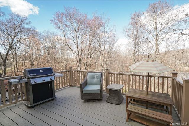 20 Deforest Drive, Cortlandt Manor, NY 10567