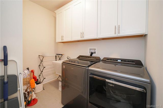 20 Deforest Drive, Cortlandt Manor, NY 10567