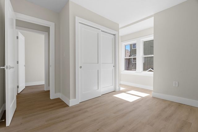 274 Havre St, Boston, MA 02128