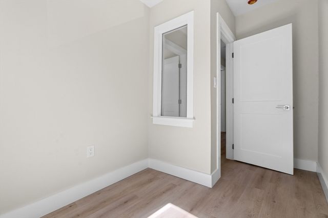 274 Havre St, Boston, MA 02128